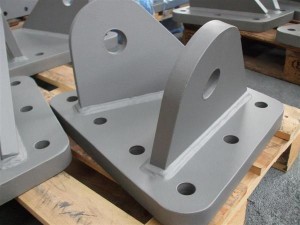 Connection plates for roof structure on WWF