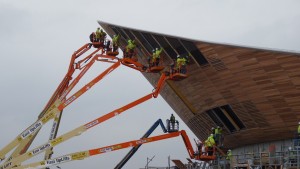Installing the timber facade of the London 2012 Olympic Velodrome